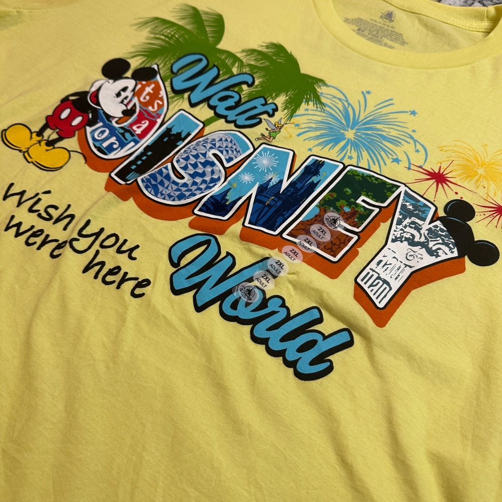 Walt Disney World Mickey Mouse Graphic Yellow Short Sleeve Tee Adult 2XL‎